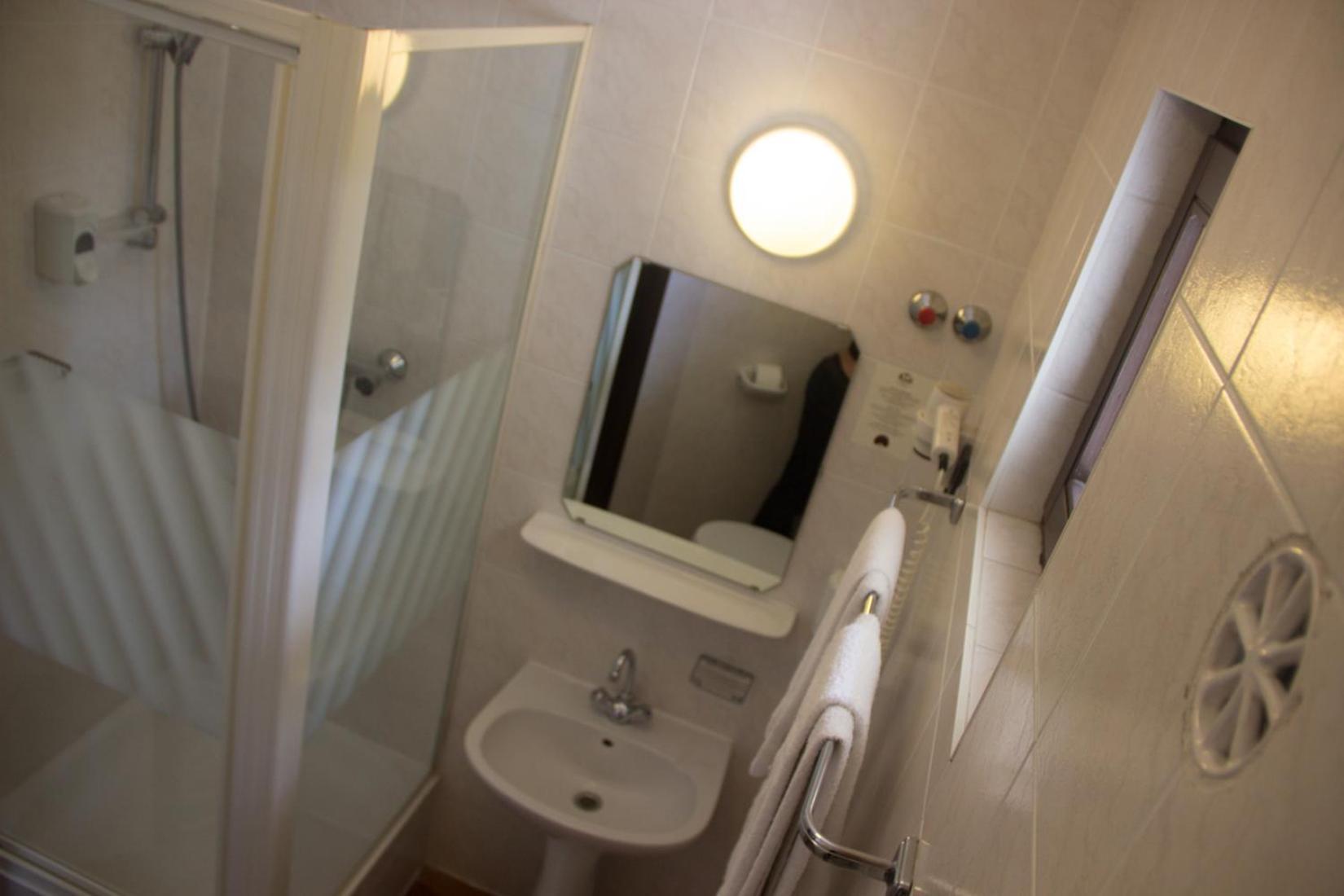 Hotel Molnar Budapest Bagian luar foto